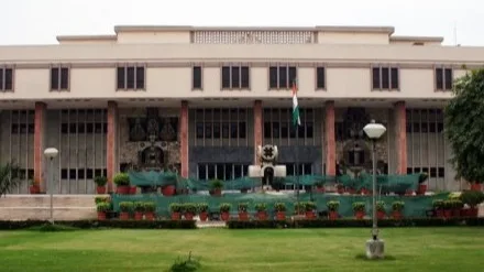 Delhi High Court Dismisses Review Petition by ITS Officer Seeking Retrospective Promotion; Holds No Error Apparent in Earlier Order