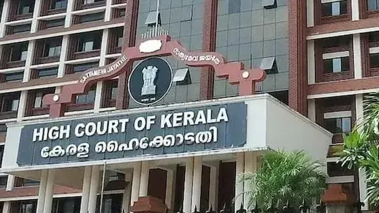 Kerala High Court Grants Bail to Sub Inspector Accused of Bribe in VACB Trap
